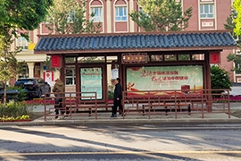 新疆仿古公交站台發貨案例（lì）